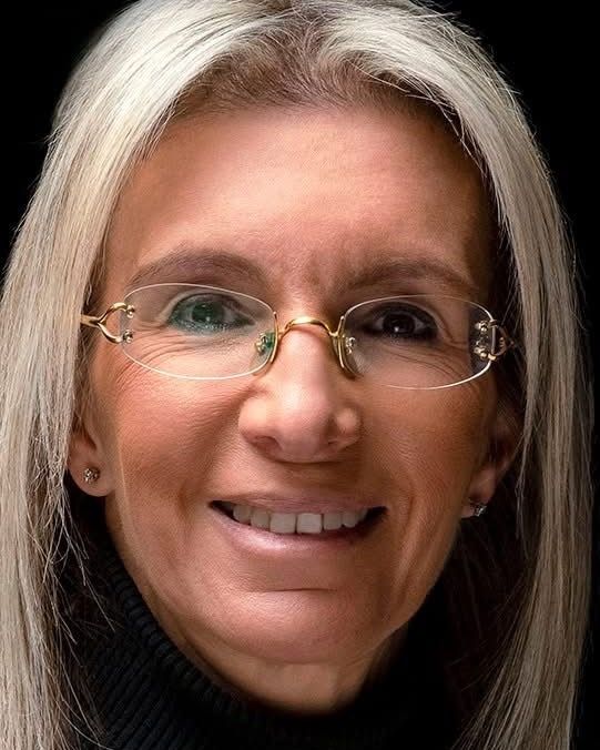 Λια Τσεκουρα