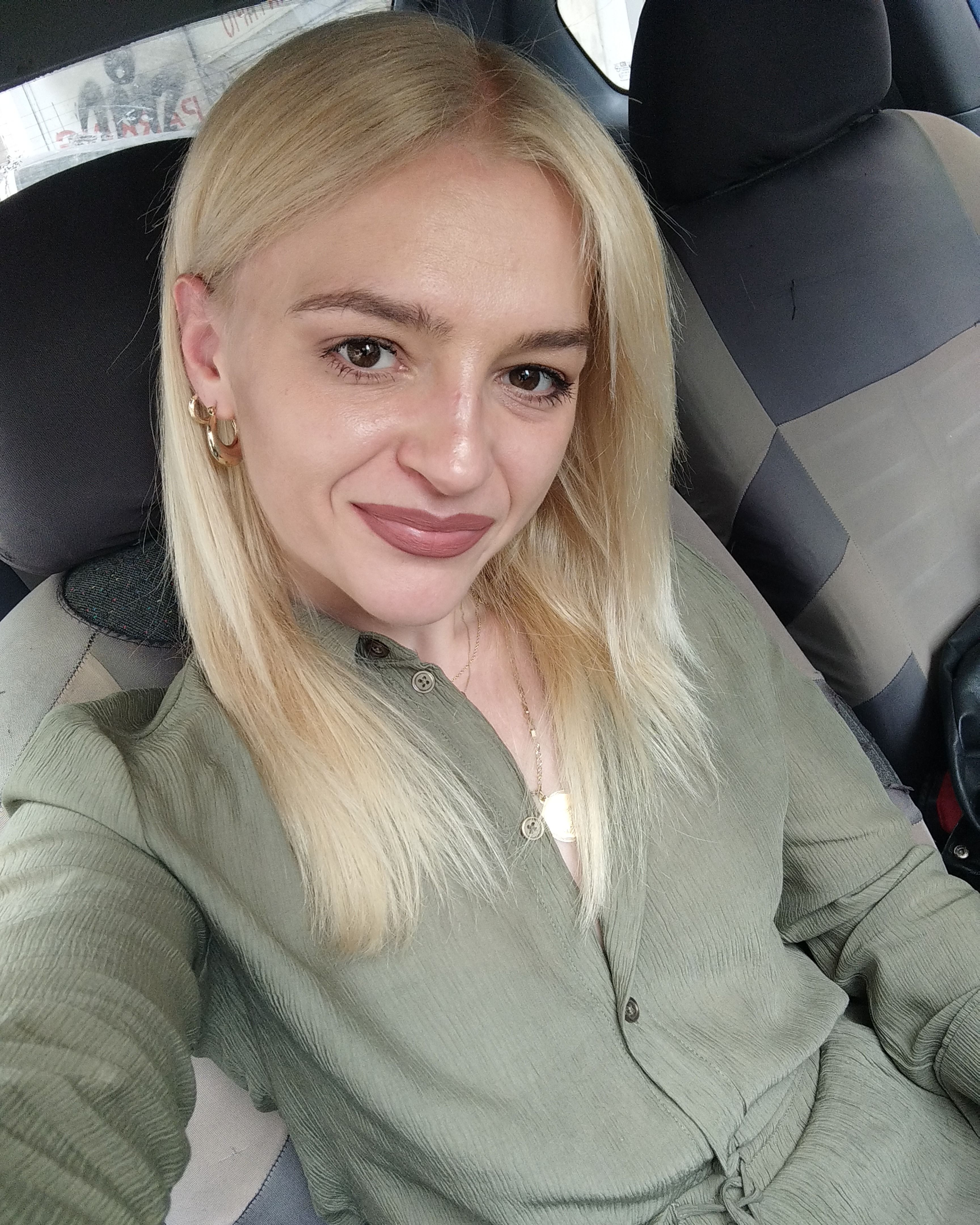 Χρύσα Τσεκούρα